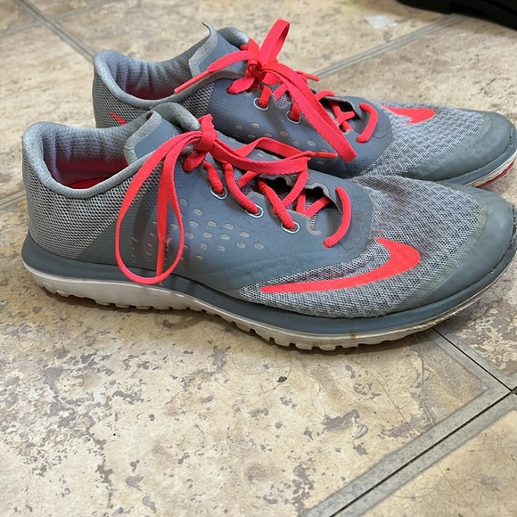 Shoes - Picture 2 of 2